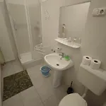Beke Sziget Otel Komló