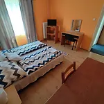 Beke Sziget Otel Komló