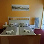 Beke Sziget * Komló