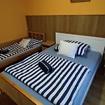 Beke Sziget Komló