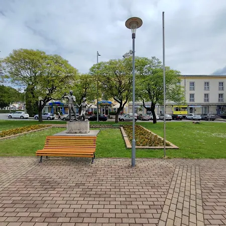 Beke Sziget 酒店 Komló