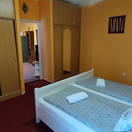 Beke Sziget Hotel *