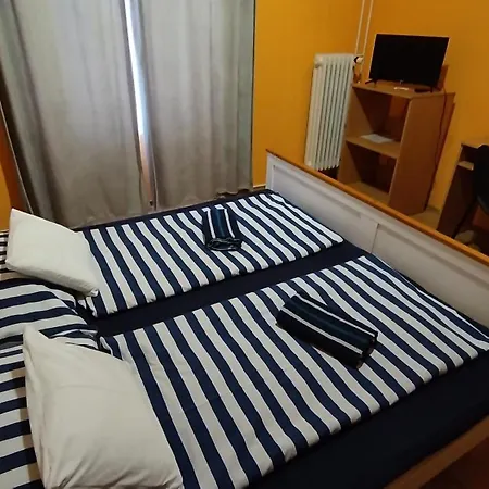 Beke Sziget Hotel Komló